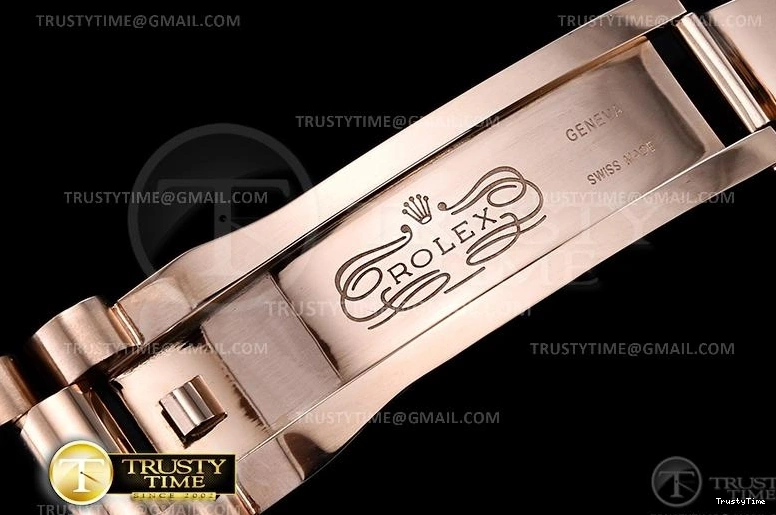 0419 RDD0219H – DayDate 36mm ComfortFit 694